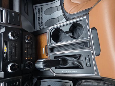 Used 2016 Ford F150 Limited w/ Trailer Tow Package image 18