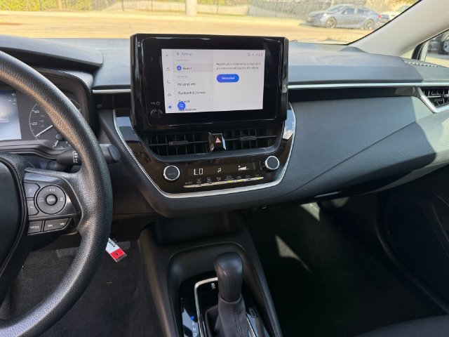 Used 2024 Toyota Corolla LE FWD image 14