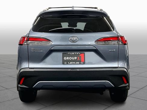 Used 2024 Toyota Corolla Cross XLE w/ Convenience Package image 4