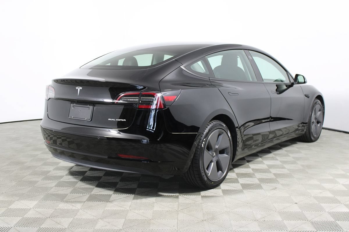 Used 2022 Tesla Model 3 Long Range AWD/4WD image 12