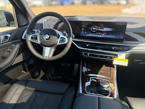 New 2026 BMW X5 xDrive40i AWD/4WD image 10