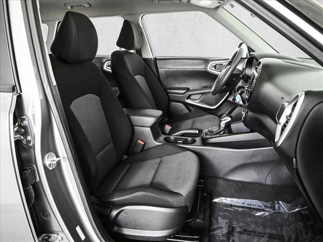 Used 2024 Kia Soul LX w/ Option Group 015 FWD image 20