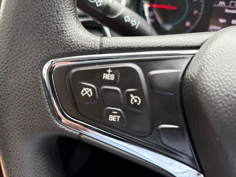 Used 2017 Chevrolet Cruze LT w/ Convenience Package FWD image 34
