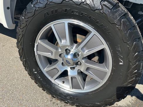 Certified 2018 Ford F150 Lariat w/ Equipment Group 502A Luxury image 26