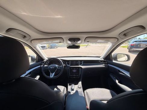 Used 2024 INFINITI QX50 Luxe AWD/4WD image 6