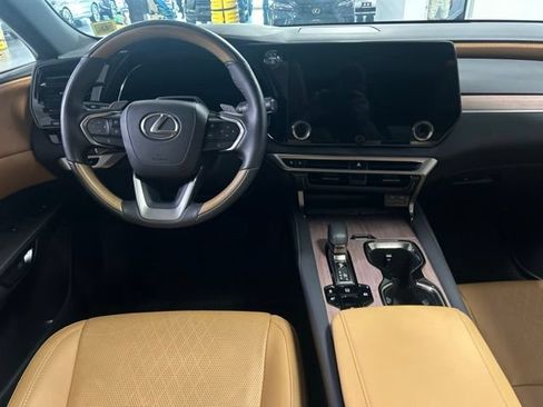 Used 2025 Lexus RX 350 w/ Convenience Package AWD/4WD image 14