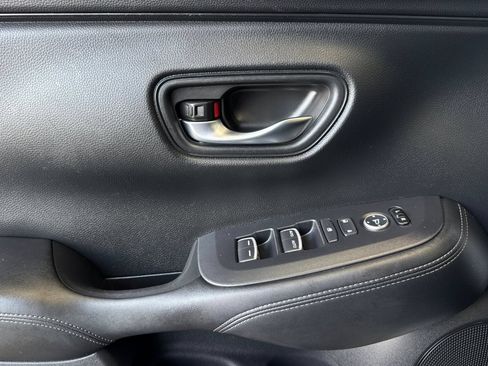 Certified 2024 Honda HR-V EX-L image 11