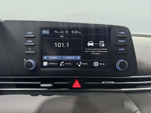 Used 2026 Hyundai Elantra SE FWD image 28