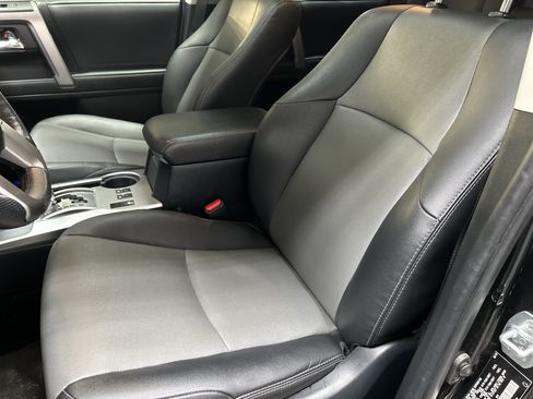 Used 2023 Toyota 4Runner SR5 Premium w/ Moonroof Package AWD/4WD image 6