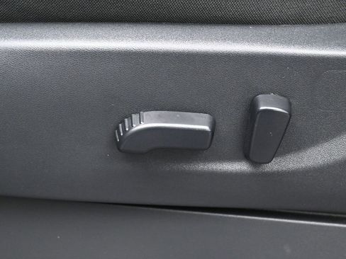 Used 2024 Nissan Frontier PRO-4X w/ Technology Package image 10