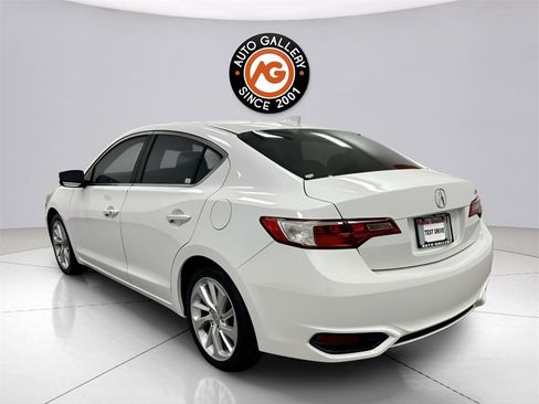 Used 2017 Acura ILX w/ Premium Package image 5