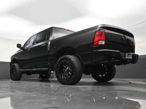 Used 2017 RAM 1500 Express w/ Black Ram 1500 Express Group AWD/4WD image 22