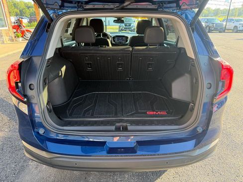 Used 2022 GMC Terrain SLE w/ Driver Convenience Package AWD/4WD image 6