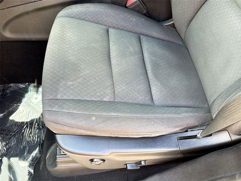 Used 2019 Jeep Grand Cherokee Laredo RWD image 19