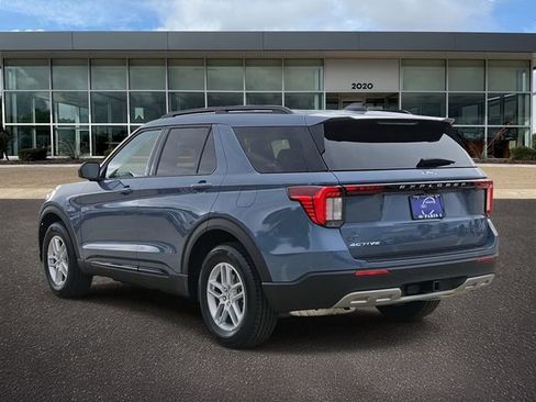 New 2026 Ford Explorer Active w/ Active Comfort Package image 3