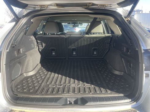 Used 2024 Subaru Outback Limited image 15