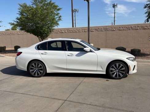 Used 2025 BMW 330i xDrive Sedan image 3