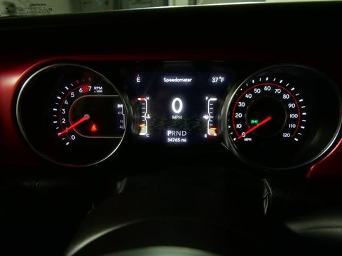 Used 2022 Jeep Wrangler Unlimited Rubicon w/ Dual Top Group AWD/4WD image 33