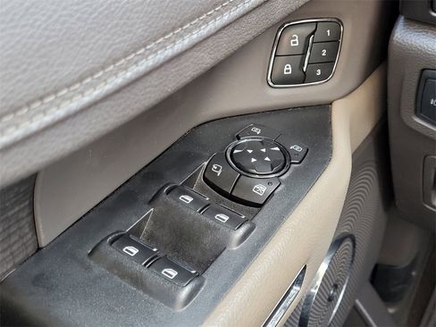 Used 2021 Ford Expedition Max Limited image 30