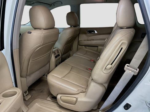 Used 2014 Nissan Pathfinder SL w/ Trailer Tow Package image 28