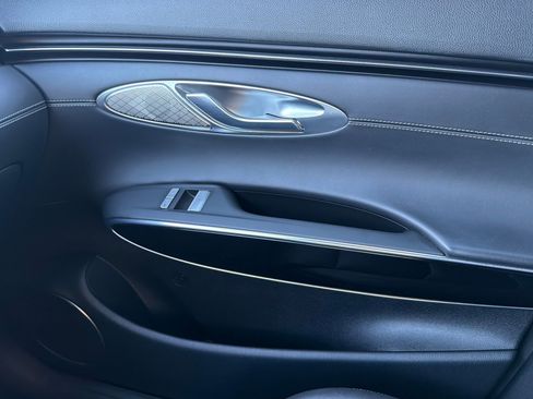 Used 2025 Genesis GV70 2.5T image 23