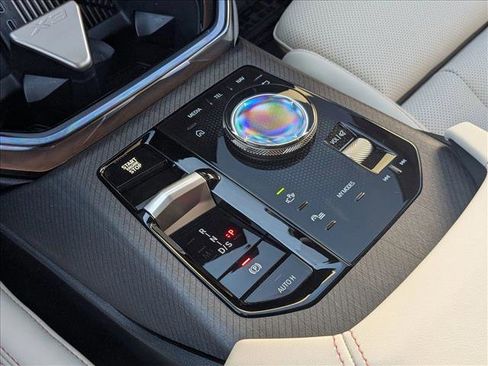 Used 2025 BMW X3 xDrive30i w/ Premium Package image 13