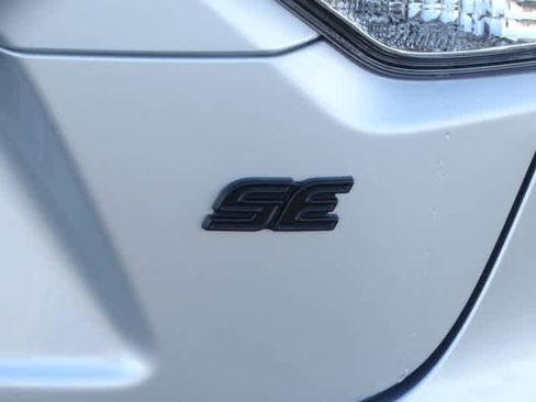 Used 2025 Toyota Corolla SE image 11
