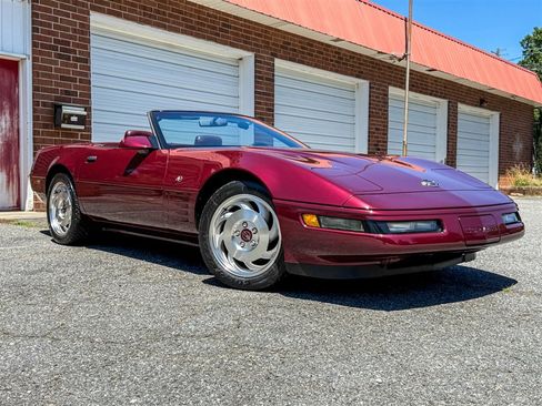 Used 1993 Chevrolet Corvette Convertible RWD image 28