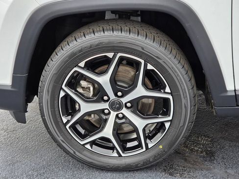Used 2025 Jeep Compass Limited AWD/4WD image 18