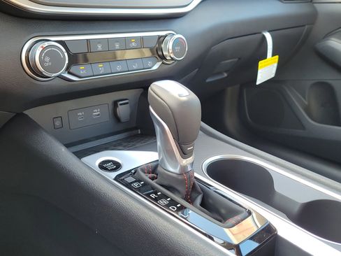 New 2026 Nissan Altima 2.5 SR FWD image 14