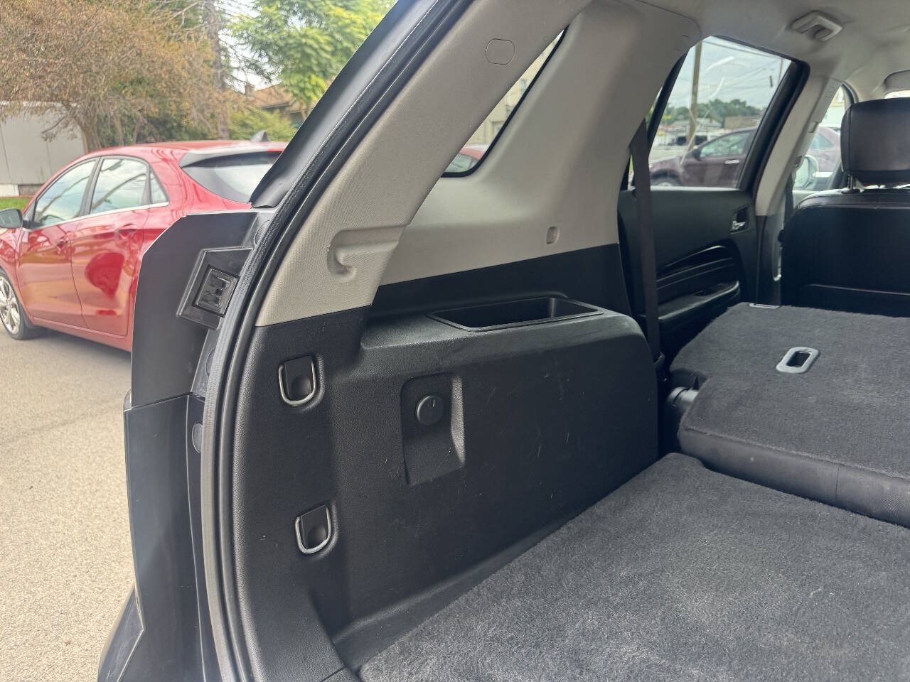 Used 2015 GMC Terrain Denali w/ Cargo Package FWD image 19