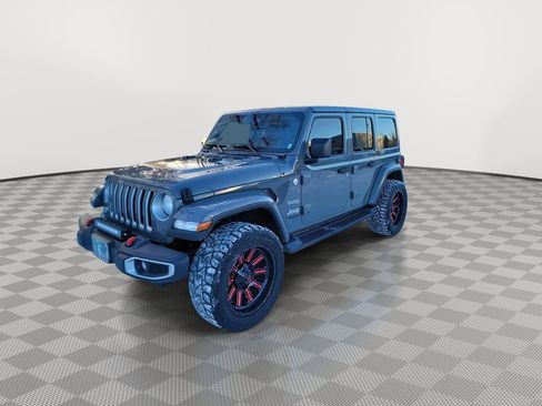 Used 2018 Jeep Wrangler Unlimited Sahara image 4