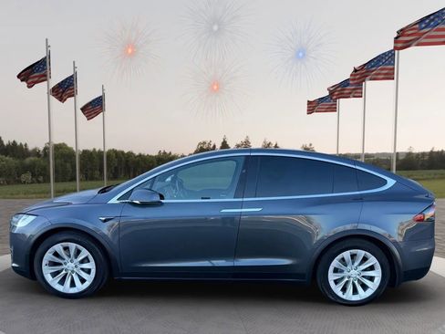 Used 2017 Tesla Model X 100D image 3