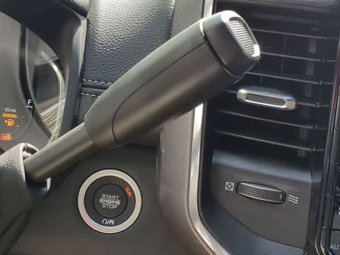 New 2026 RAM 2500 Laramie AWD/4WD image 33