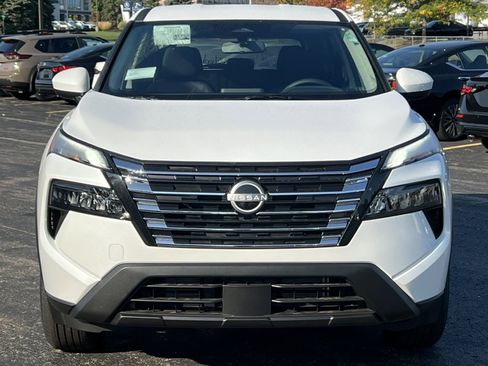 Certified 2026 Nissan Rogue SV image 36