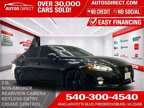 Used 2022 Nissan Altima 2.5 SR w/ Midnight Edition Package FWD image 1