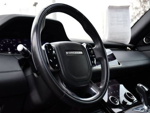 Used 2020 Land Rover Range Rover Evoque R-Dynamic HSE image 11