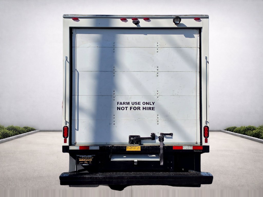 Used 2024 GMC Savana 3500 w/ Power Convenience Package RWD image 6