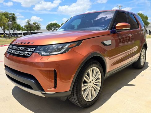 Used 2018 Land Rover Discovery HSE Luxury AWD/4WD image 6