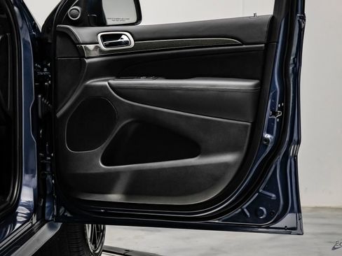 Used 2021 Jeep Grand Cherokee Trackhawk image 95