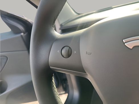 Used 2020 Tesla Model 3 Performance image 27