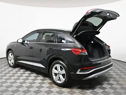 Used 2024 Audi Q4 e-tron Premium image 29