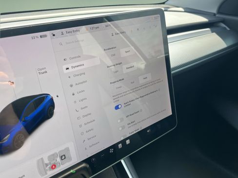 Used 2021 Tesla Model Y Long Range AWD/4WD image 16