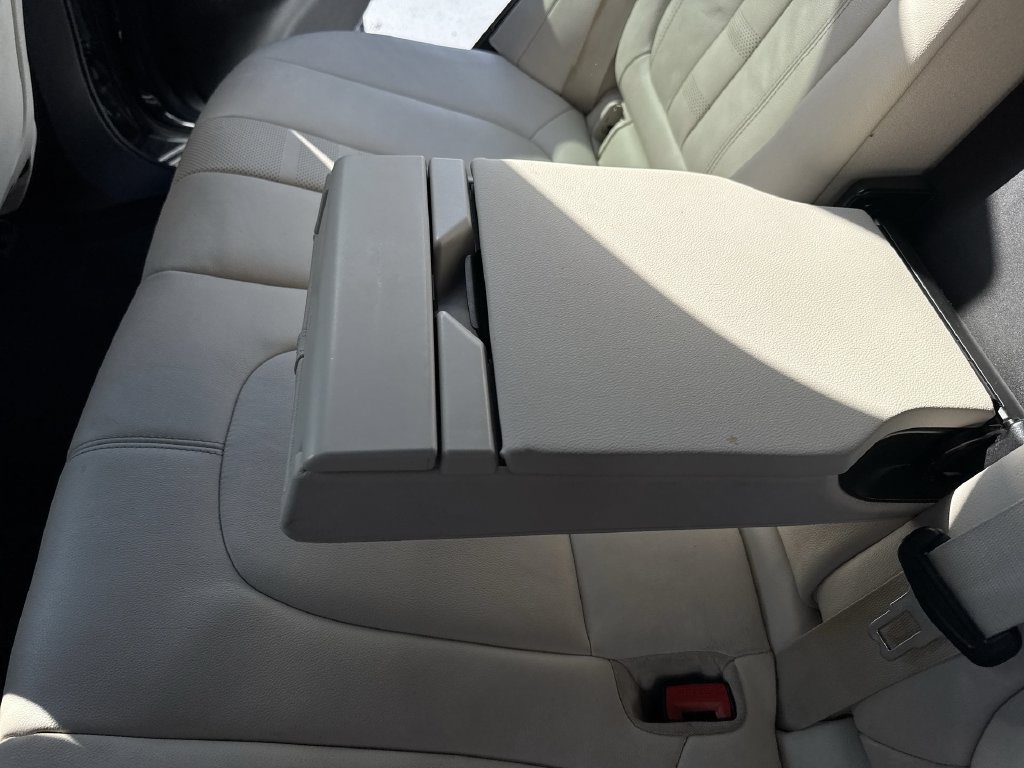 Used 2022 BMW X5 sDrive40i w/ M Sport Package RWD image 38