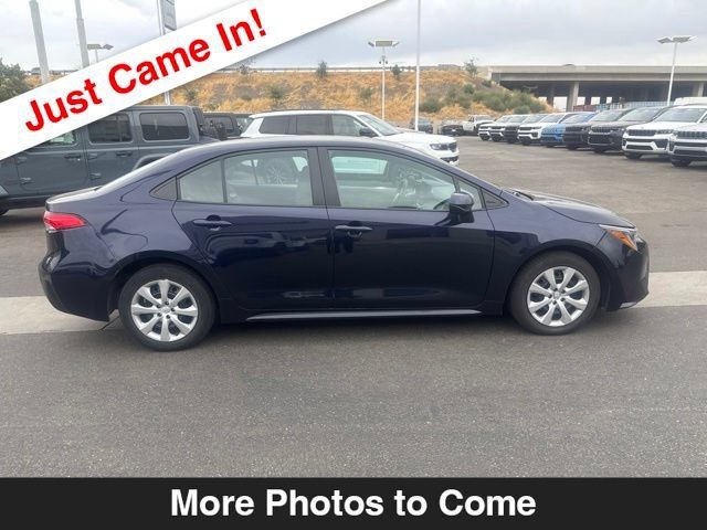 Used 2024 Toyota Corolla LE FWD image 7