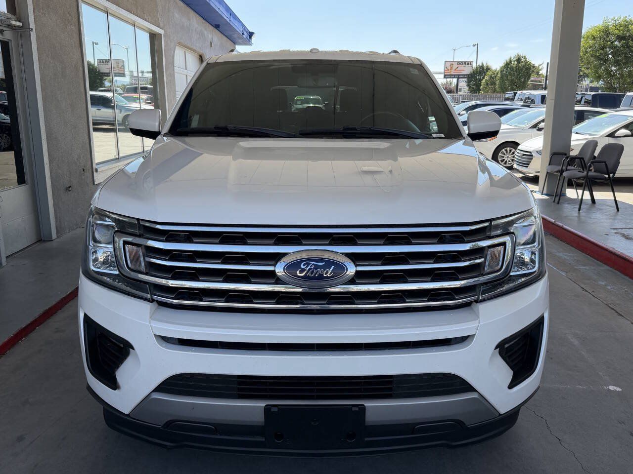 Used 2019 Ford Expedition XLT RWD image 6