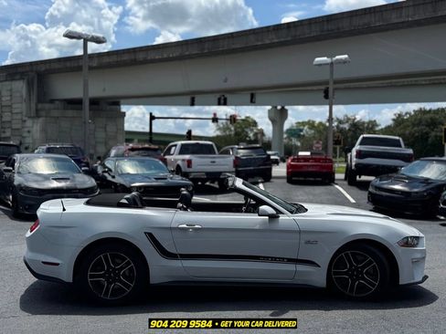 Used 2022 Ford Mustang GT Premium RWD image 6
