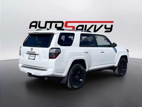 Used 2024 Toyota 4Runner SR5 Premium w/ Moonroof Package AWD/4WD image 7