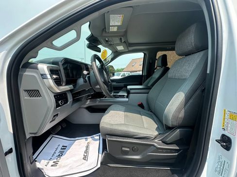 Used 2019 Ford F250 XL w/ STX Appearance Package AWD/4WD image 9