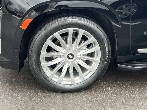 Certified 2024 Cadillac Escalade Premium Luxury w/ Performance Package image 8